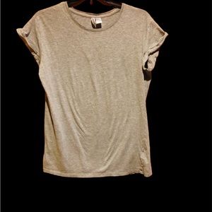 DIVIDED BY H&M BASIC GRAY T SHORT SLEEVES SIZE M